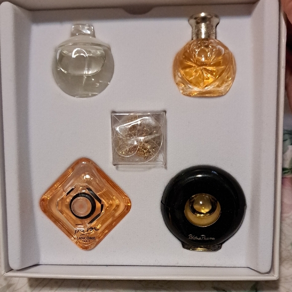 NIB Limited Edition Precious Collection Mini Perfume Gift Set - Picture 2 of 3